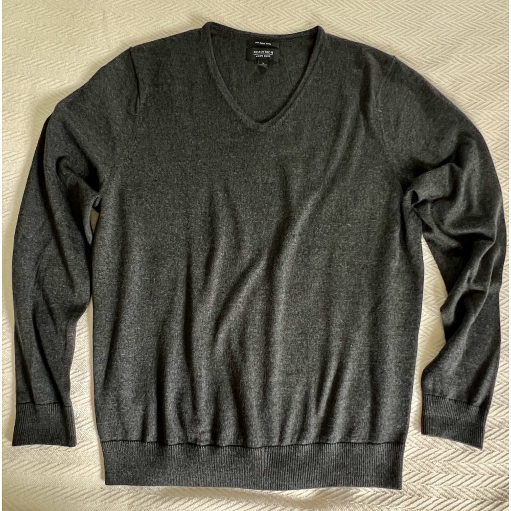 Nordstrom Men's Shop Dark Gray 100% Italian Merino Wool V-Neck Sweater Large